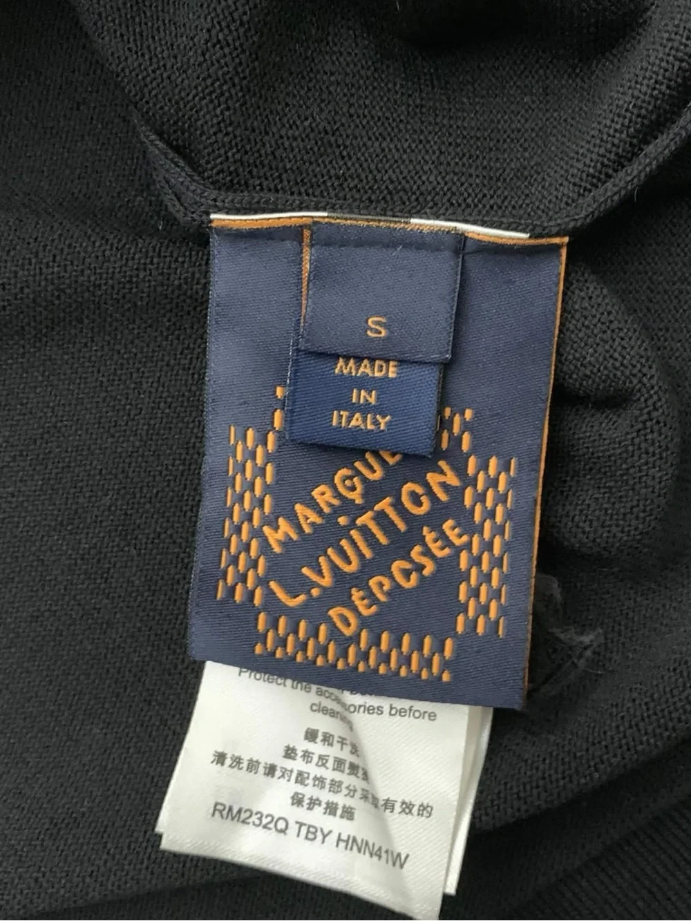 Louis Vuitton Black Monogram T-Shit Size Small - Picture 3 of 3